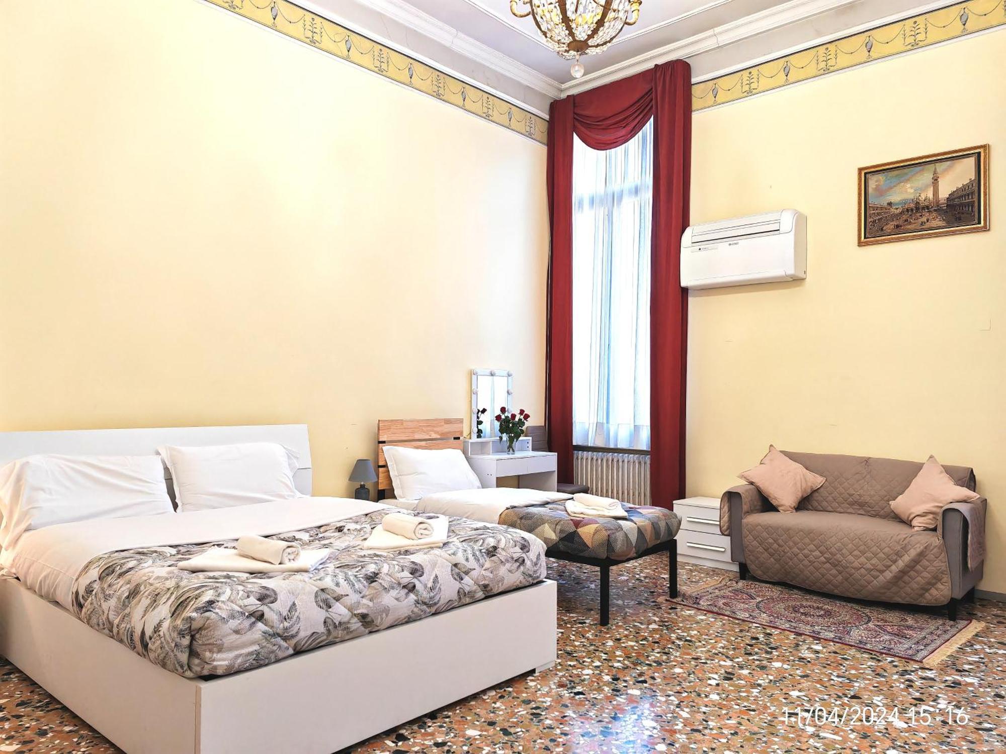 Venice Tourist House ภายนอก รูปภาพ