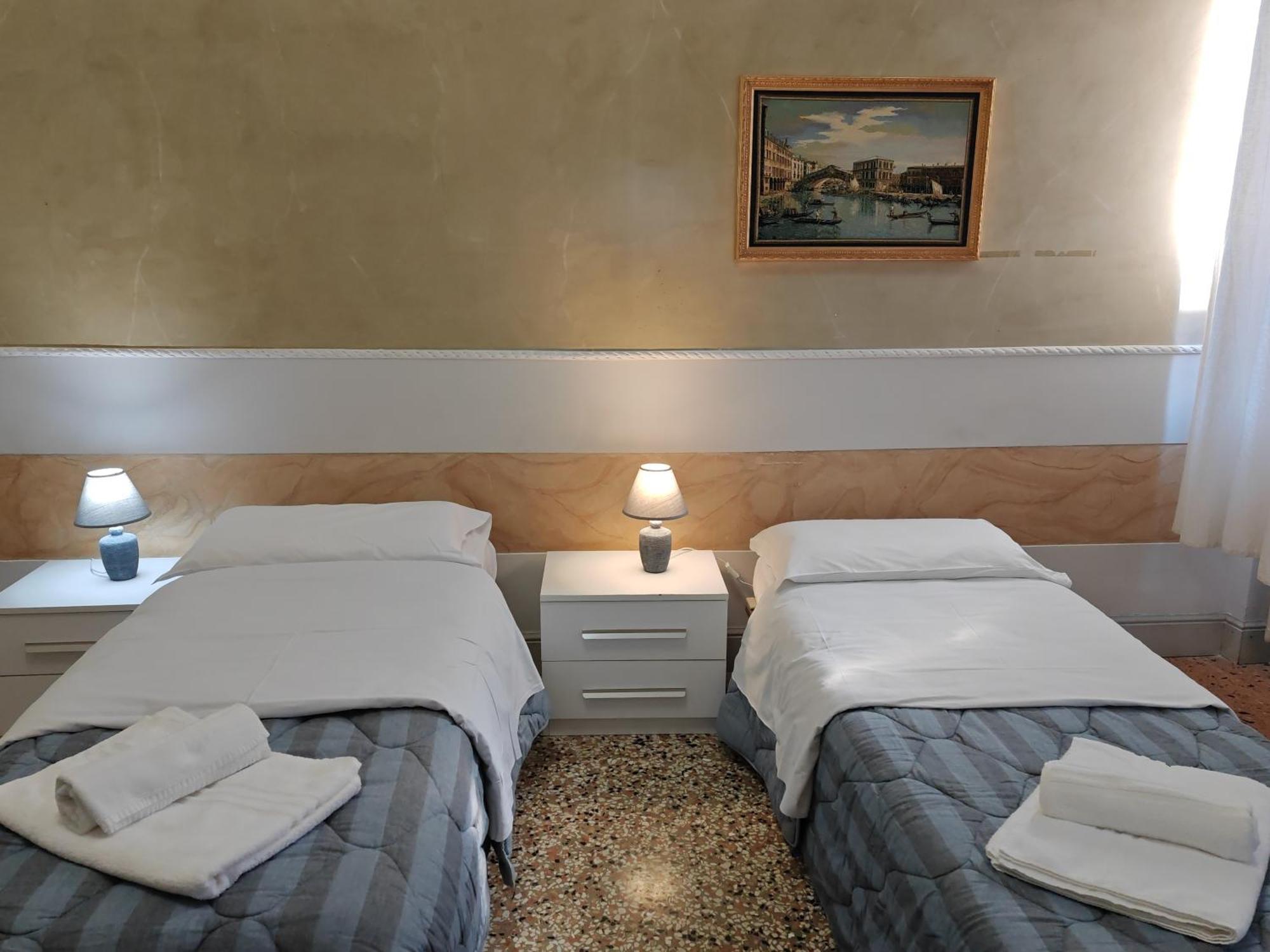 Venice Tourist House ภายนอก รูปภาพ